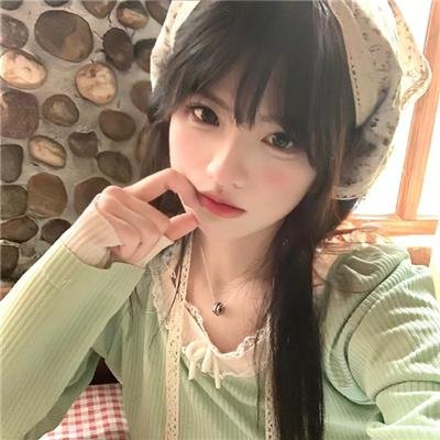 湖边散步封面